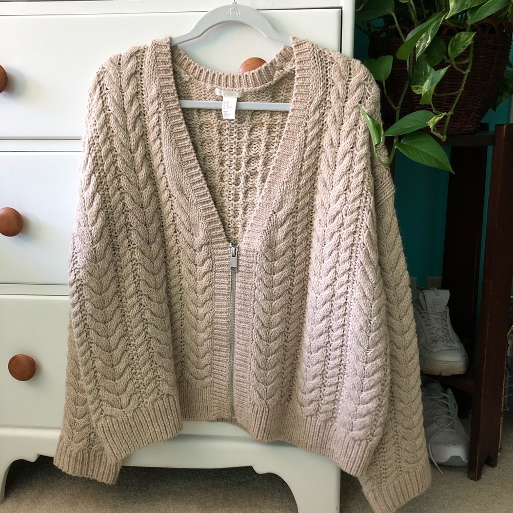 H&M Beige Cable Knit Sweater